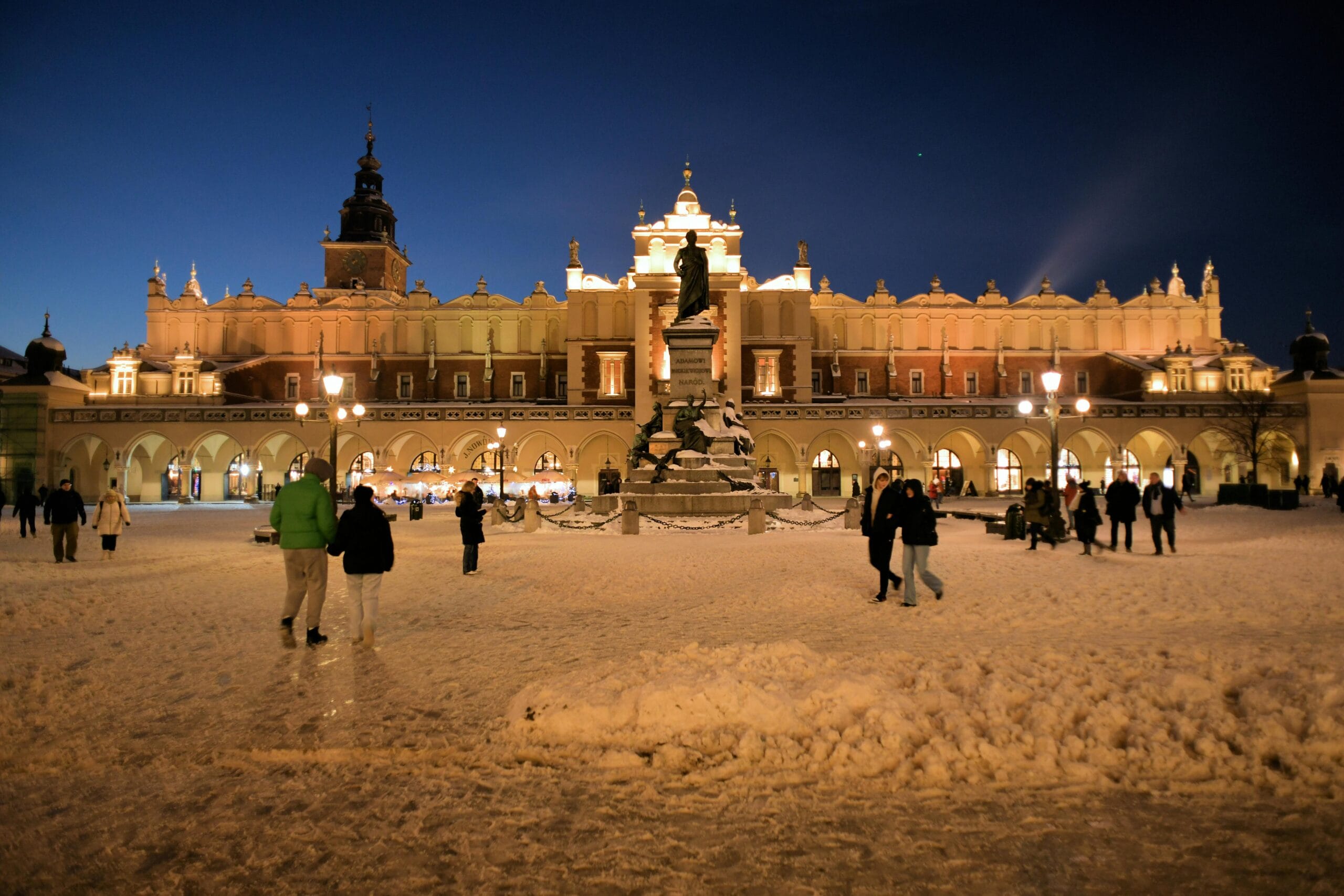 Rynek Główny w Krakowie zimą